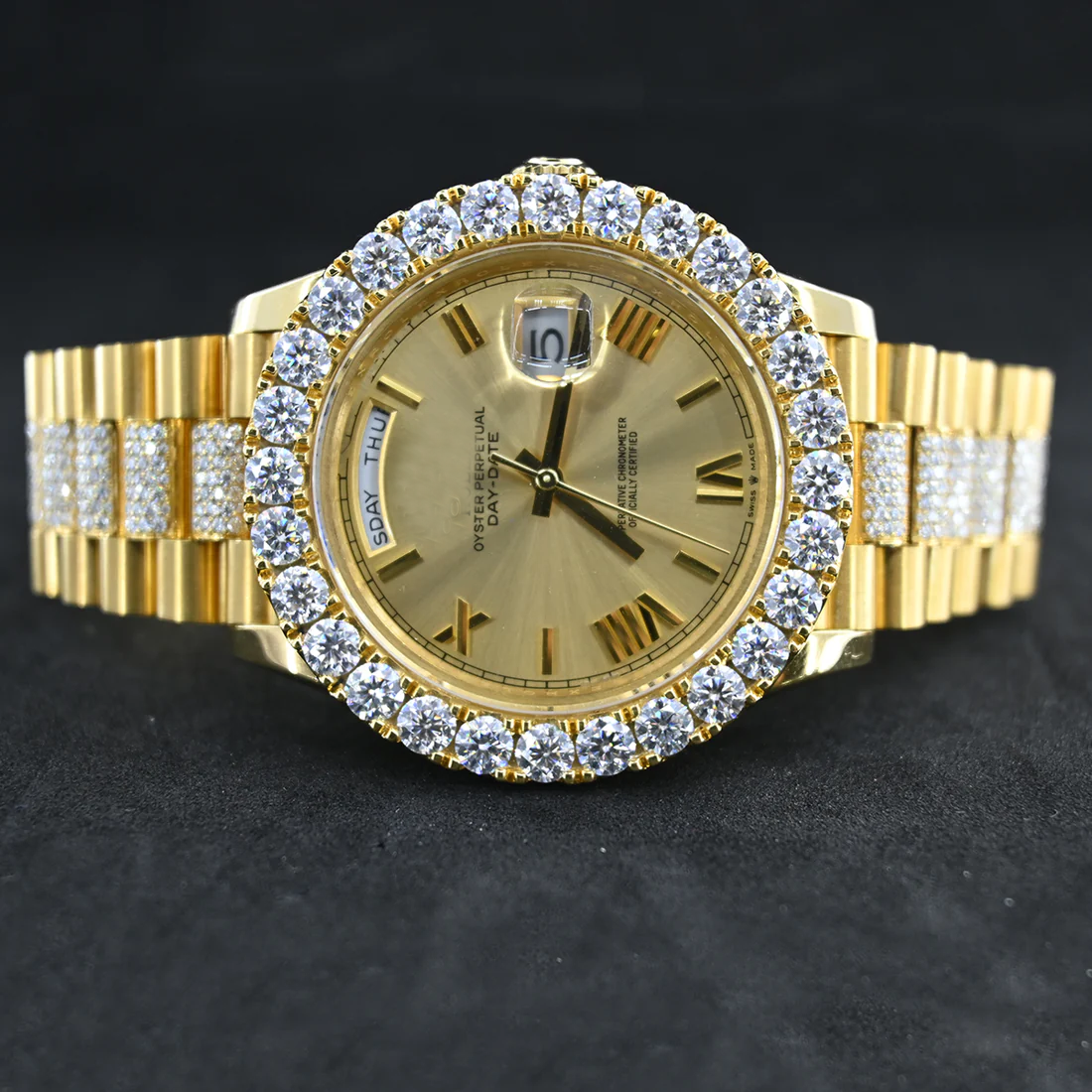 Attractive lab grown diamond watch in stainless steel with enhanced vvs clarity and pass diamond tester trending jewelry for men