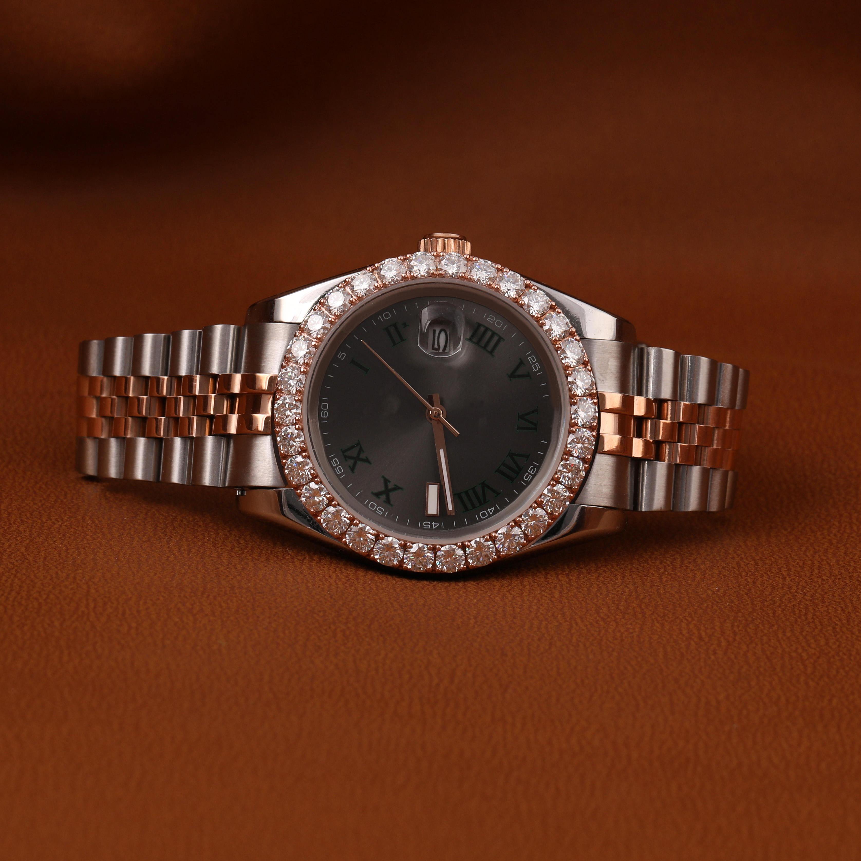 Top-Quality Iced Out Black Dial Moissanite Diamond Wrist Watch with Date Dial Trendsetting Bling for Fashion Enthusiasts