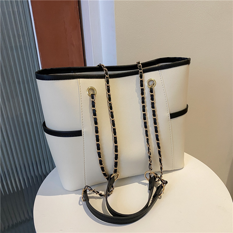 Luxury Large Capacity Women Chain Handbags Shoulder Bags High Quality Female Solid Color Travel Messenger Bags Ladies Tote Bag 