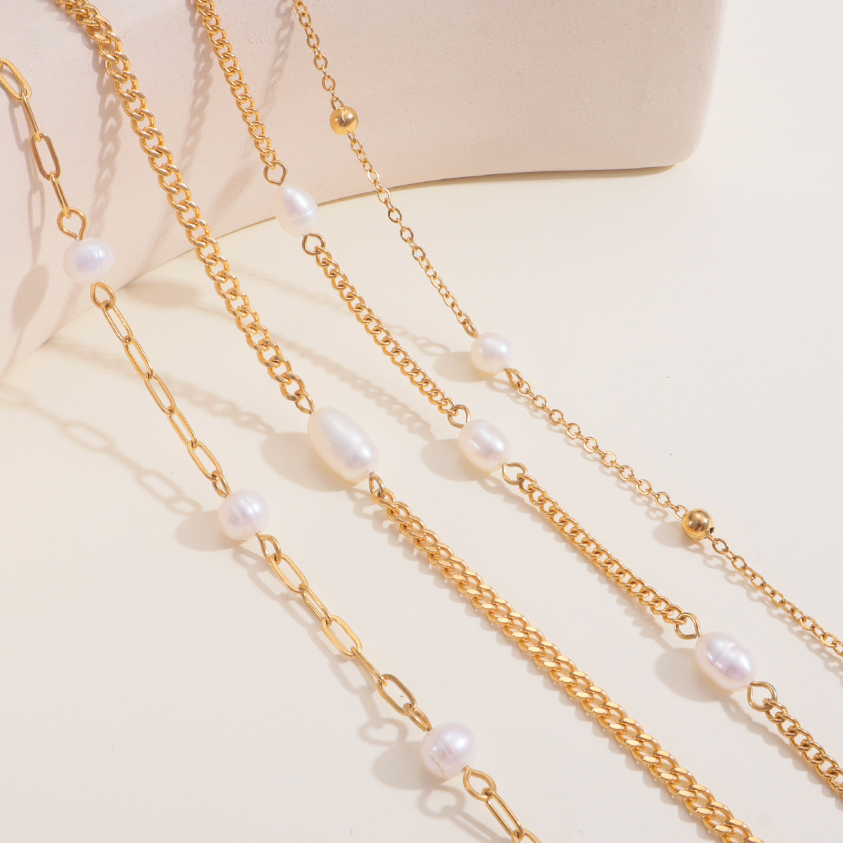 Waterproof Natural Freshwater Pearl Necklace Women Fashion Jewelry 18k Gold Plated Stainless Steel Chain Pearl Choker Necklace 