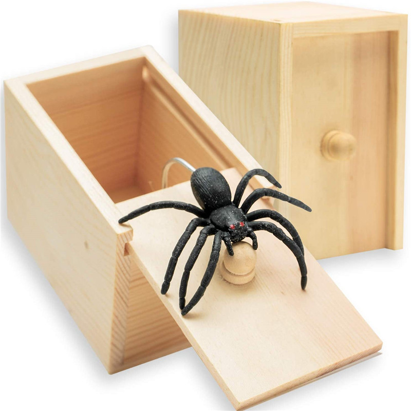 Hot Sale Wooden Scare Box Joke Spider Prank Bug Scary Toy Scare Box Wooden Spider Box 