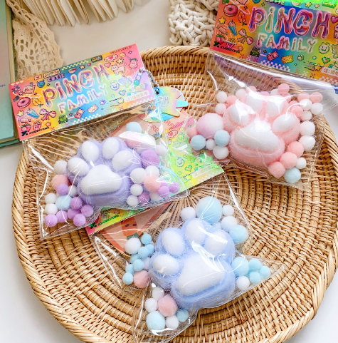 Factory Direct Sale Wholesale Tpr Cat Paw Unique Gift Slow Rebound Toy Hamster Cat Claw Pinch Squeeze Toy 