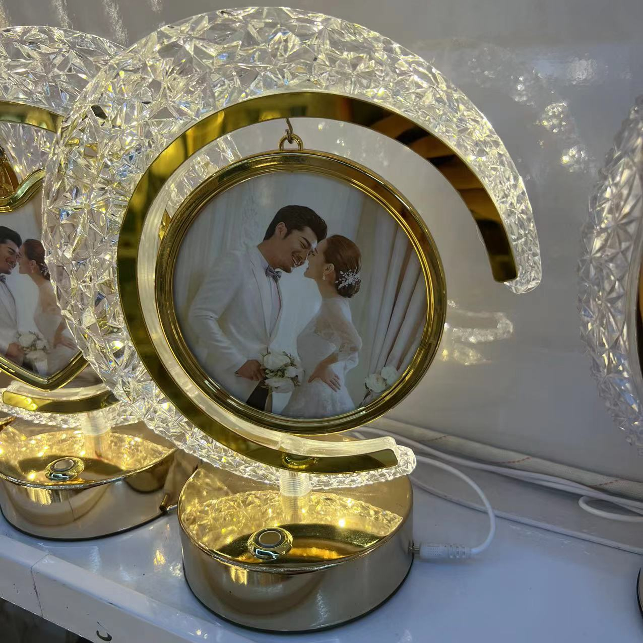 Customised Valentine' Day Gift Love Wedding Shiny Gift Photo Frame With Led Light For Wedding And Home Decor 