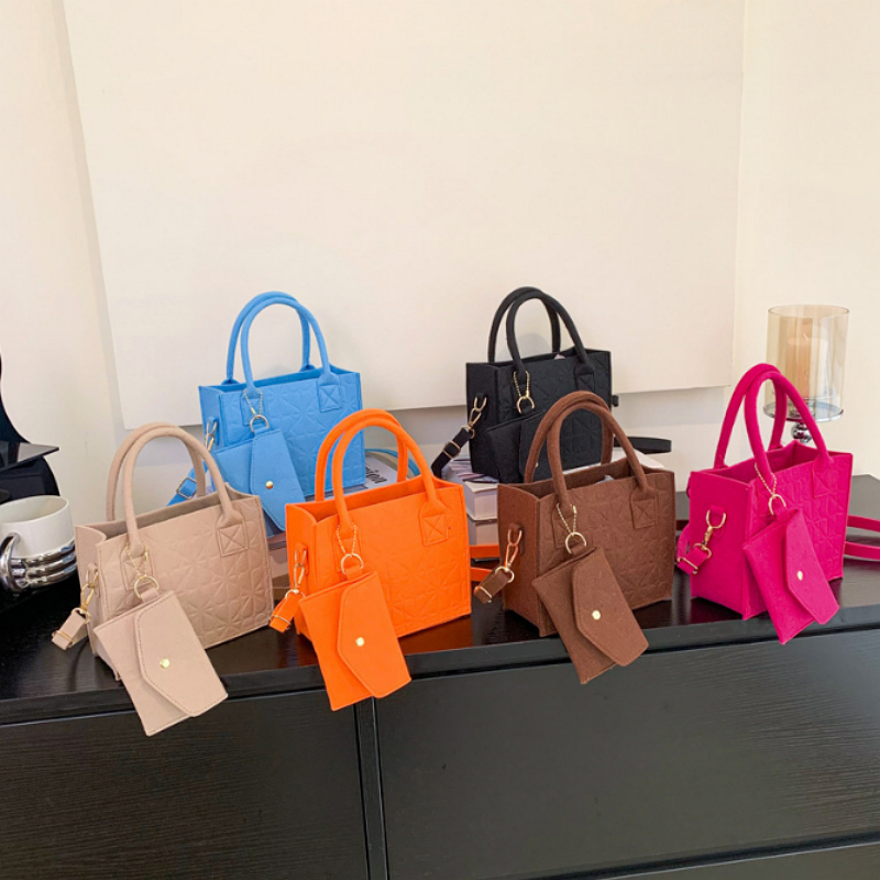 Women's Square Bag Crossbody Lightweight Felt Handbag Large Capacity Shoulder Bag For Women 